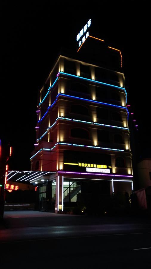 雲林斗六福爾摩莎大飯店 Hotel Bagian luar foto