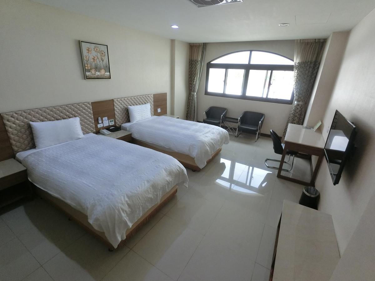 雲林斗六福爾摩莎大飯店 Hotel Bagian luar foto